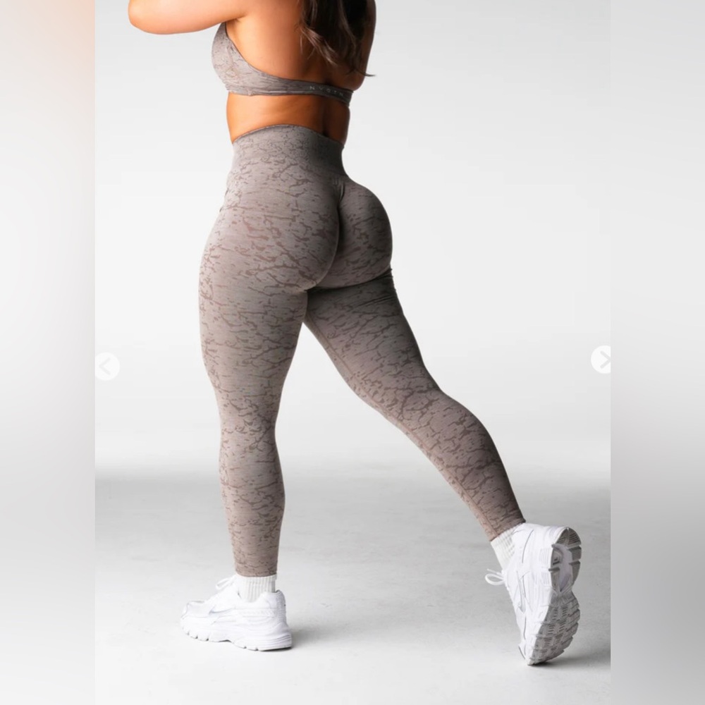 NVGTN taupe breakthrough seamless Leggings